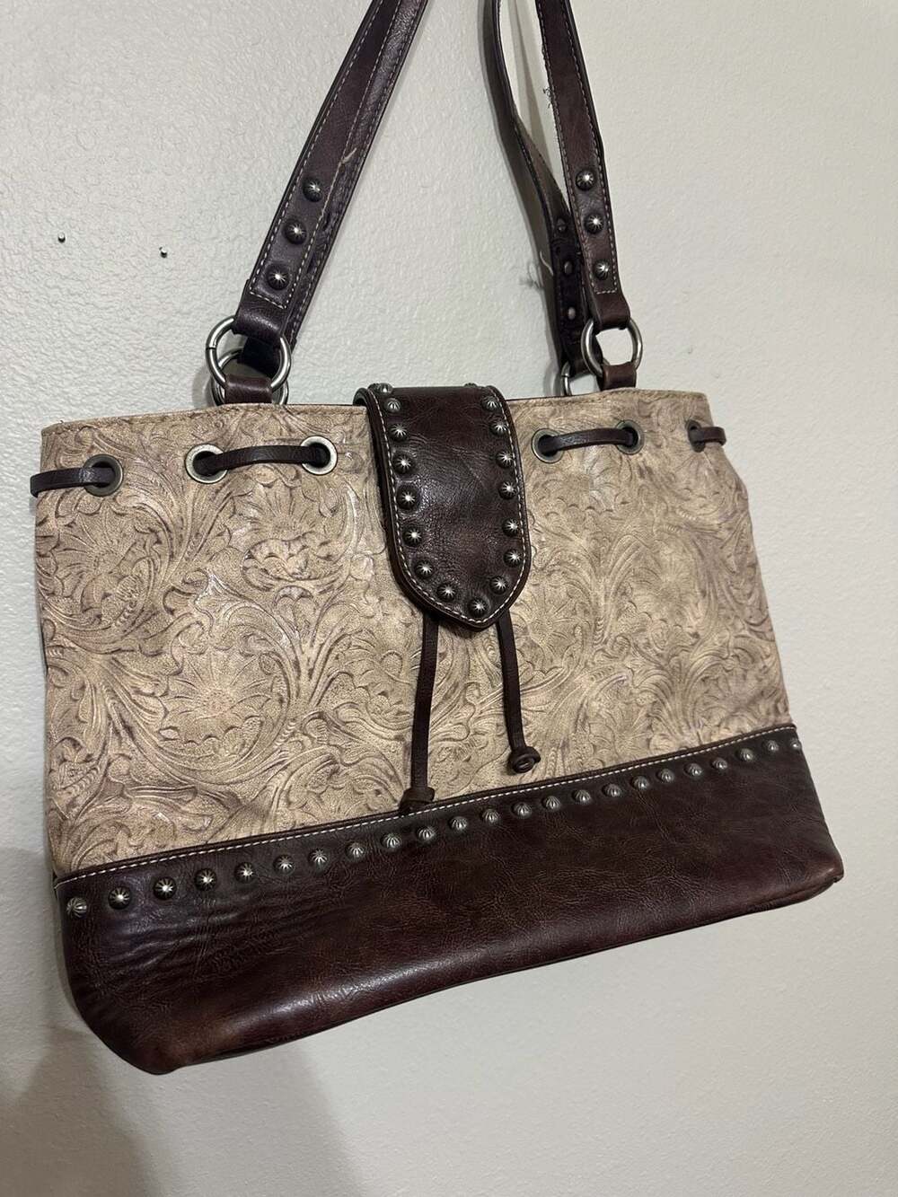 Blazin Roxx Western Tooled Leather Studded Shoulder Bag